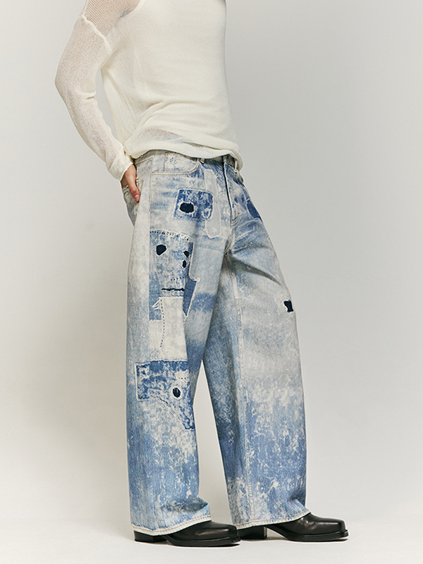 Blaue Jeans im Retro-Look mit Patchwork-Print-2