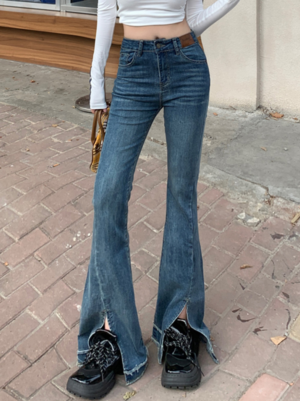 Schlankmachende Flare-Jeans mit Schlitz und leicht ausgestelltem Bein-5