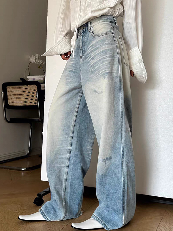 Verwaschene, zerkratzte und abgenutzte Boyfriendjeans-2