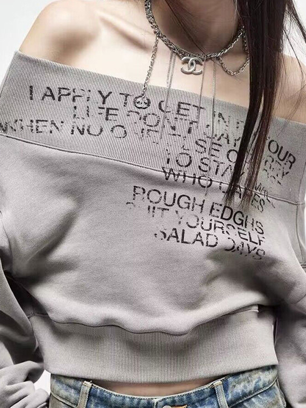 Schulterfreies Sweatshirt mit Buchstaben-Print-0