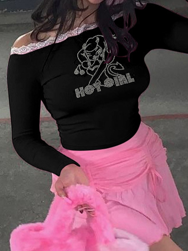 Schulterfreies, langärmliges T-Shirt mit Cartoon-Strass-Print und Spitzenbesatz-1