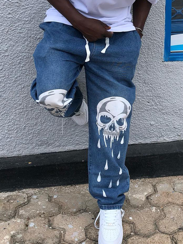 Lockere Jeans für Herren mit Totenkopf-Print-2