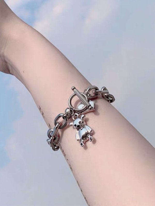 Knebel-Armband mit Bärenanhänger und klobiger Kette-1