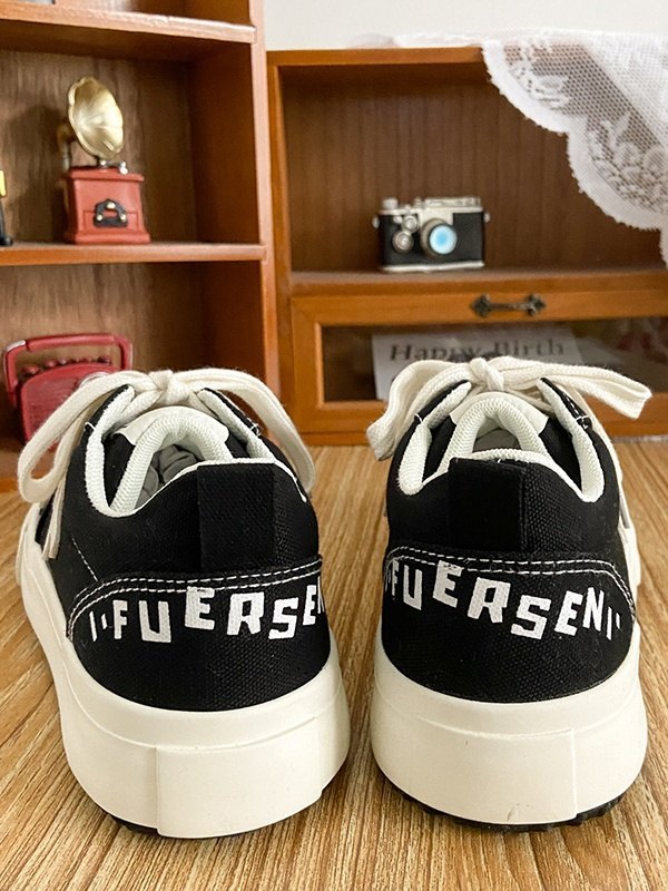 Flache Sneaker mit Stern-Alphabet-3