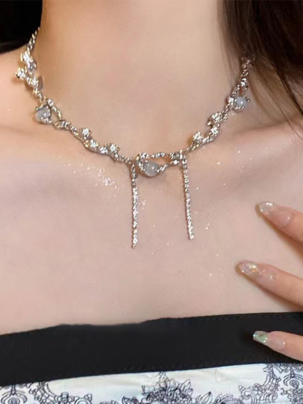 Silberne Perlen-Strass-Halskette-1